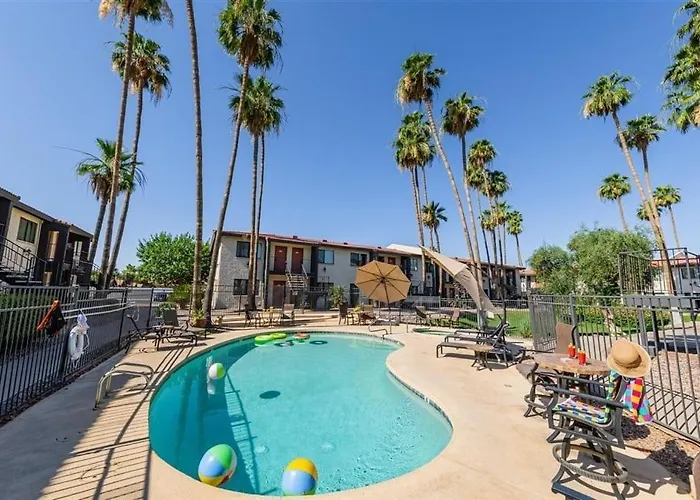 220 Fully Furnished, Wifi Included *
