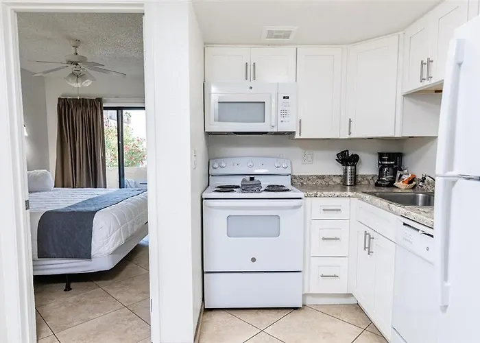 220 Fully Furnished, Wifi Included *